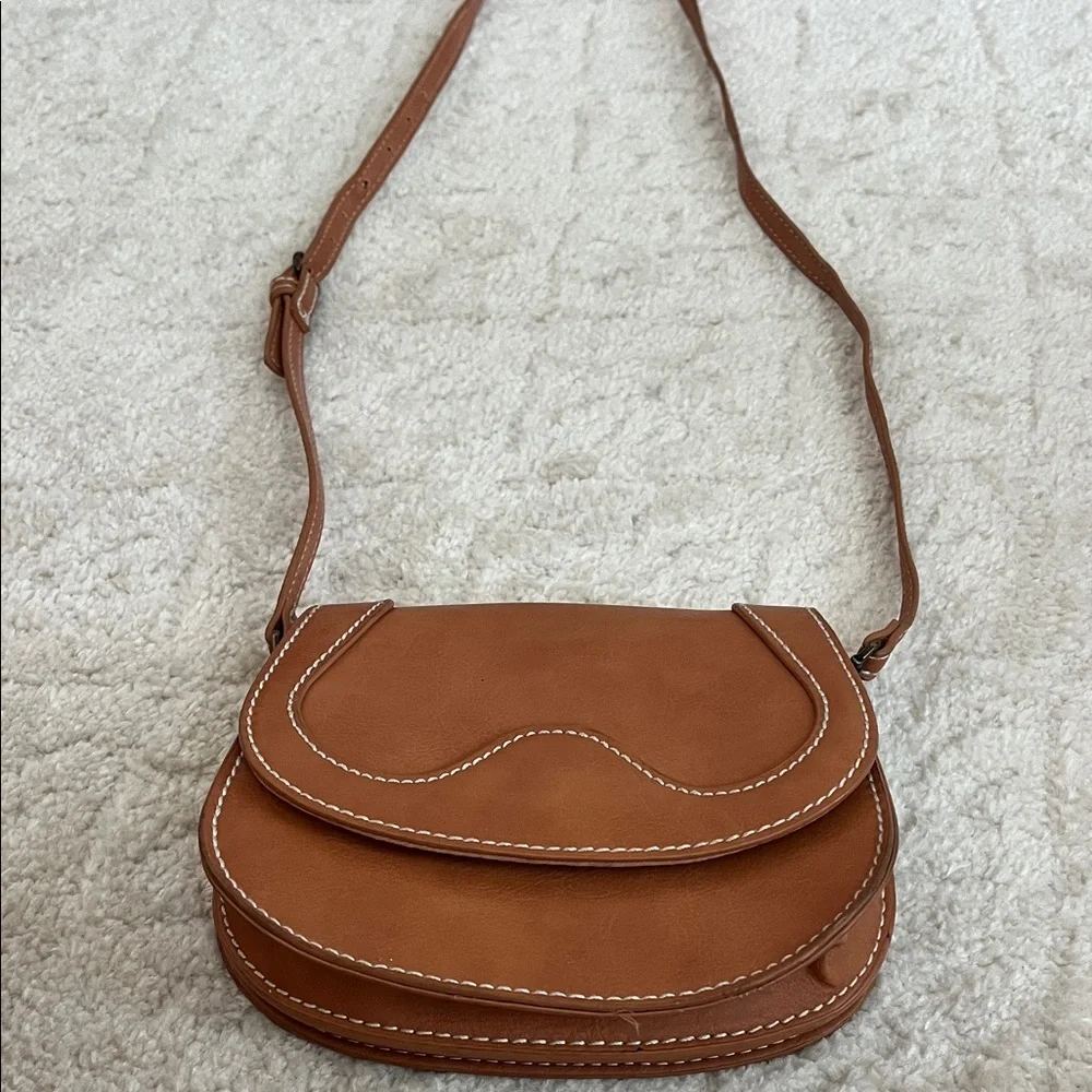 Universal Thread Brown Crossbody Bag - Picture 2 of 8